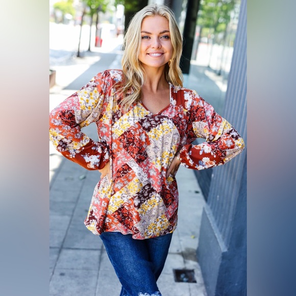 HAPTICS FLORAL PATCHWORK VNECK NWT - Picture 2 of 6